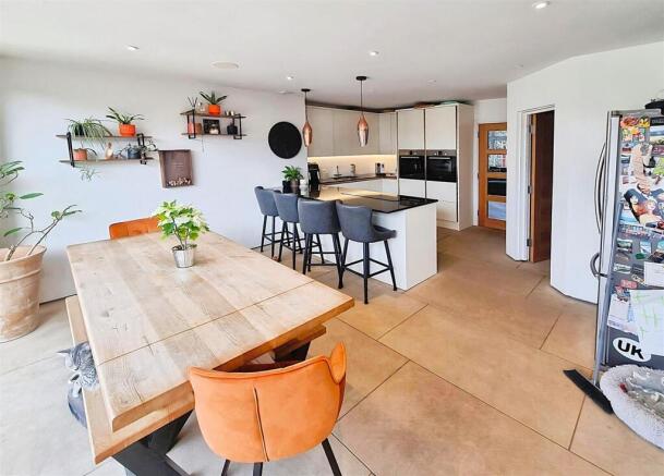 4f3bee5d-PHOTO-2026-01-31-12-41-34 20 286 29.jpg