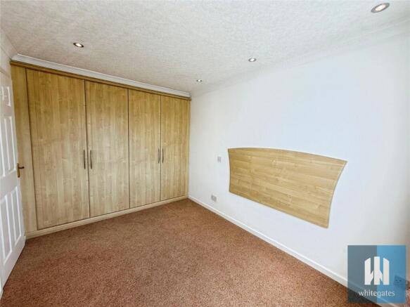 3 bed Terraced to rent Image 6
