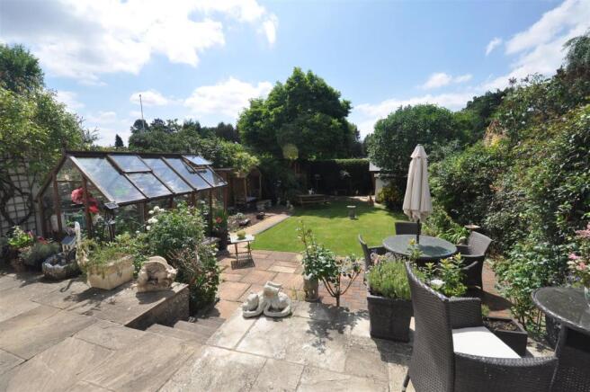 Delightful South Facing Garden