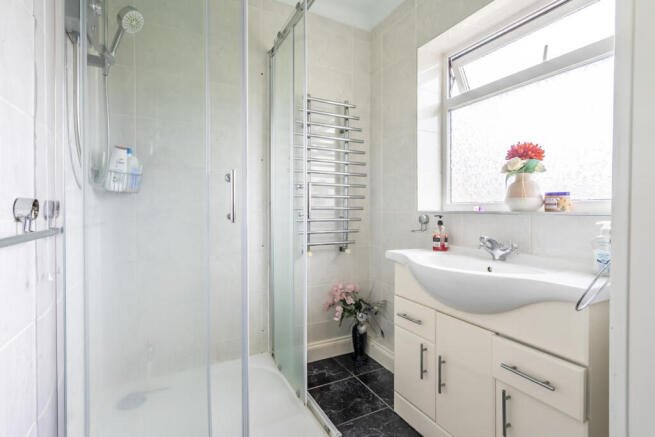4 bed Semi-Detached for sale Image 11
