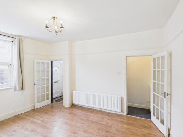 3 bed Terraced for sale Image 5