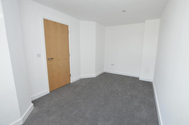 2 bed House to rent Image 6
