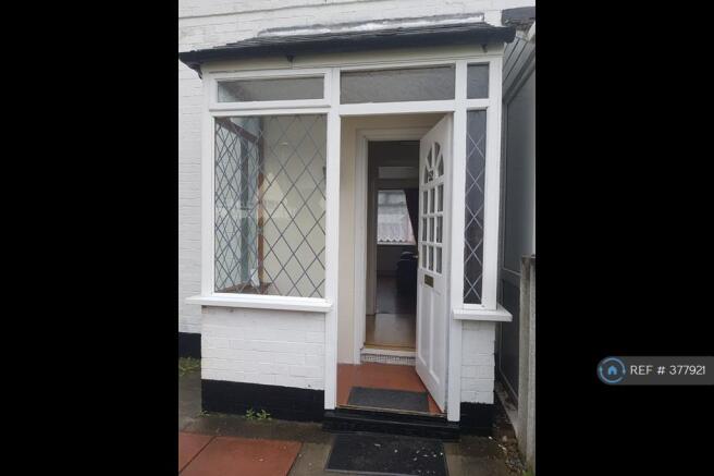  Entrance Poch