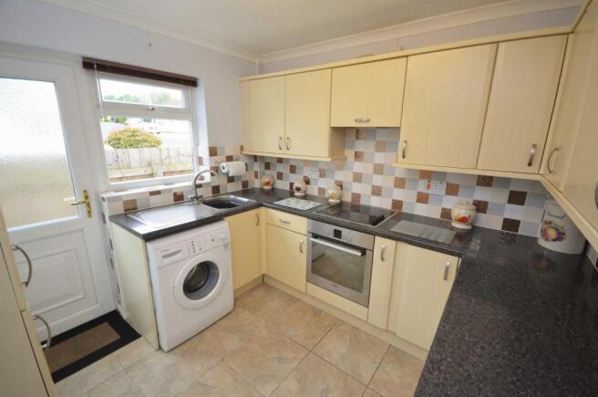 24 Lakelands Close