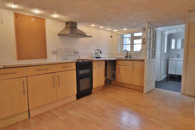 Kitchen/Dining...