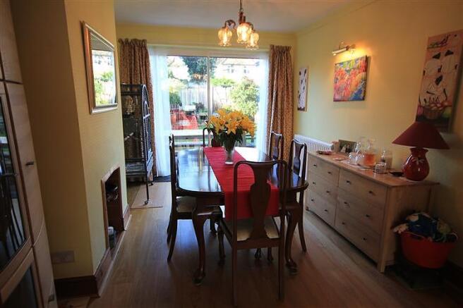 Sitting/dining room