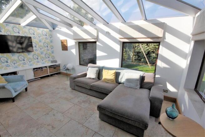 SUN ROOM