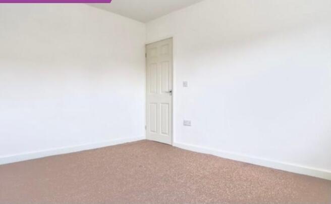 3 bed Semi-Detached to rent Image 6