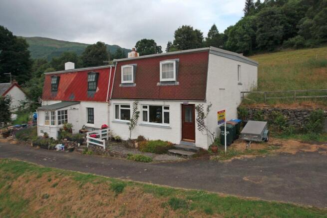 heather cottage.JPG