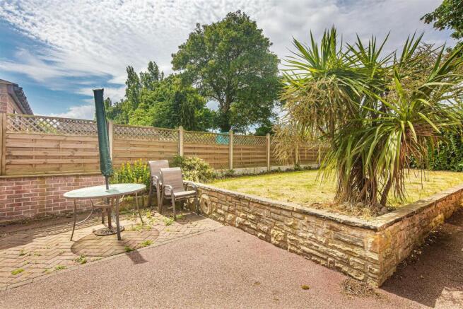 3 bed Semi-Detached for sale Image 3