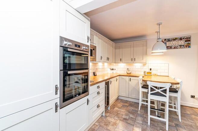 Kitchen/Breakfast Ro