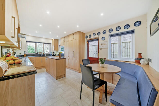 Kitchen / Breakfast Room