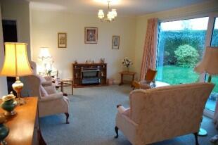 Lounge/dining room
