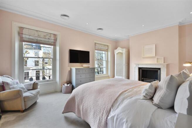 Hammersmith Grove - Bedroom.JPG