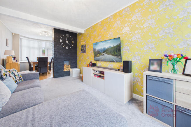 Lounge / Dining Room
