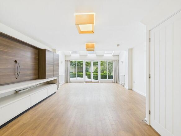 CAM04018G0-PR0171...