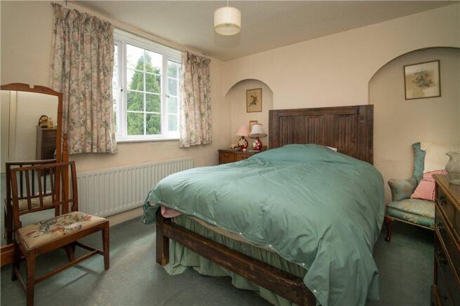 04 Bedroom