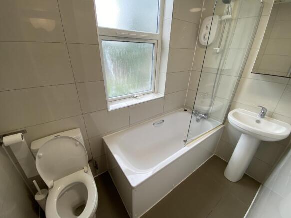 5 bed Flat to rent Image 9
