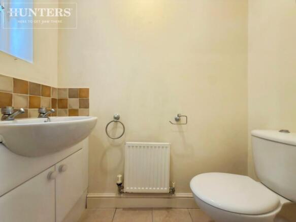 3 bed Semi-Detached for sale Image 7