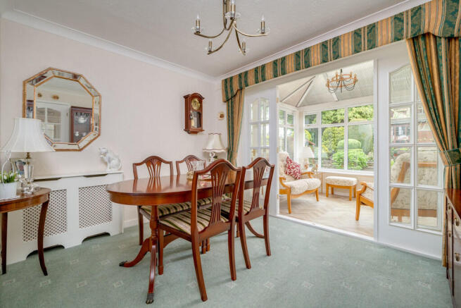 4 bed Detached for sale Image 9