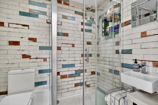 Annex Shower Room