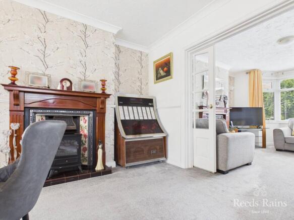 3 bed Semi-Detached for sale Image 10