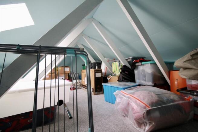 Attic+room+for+stora