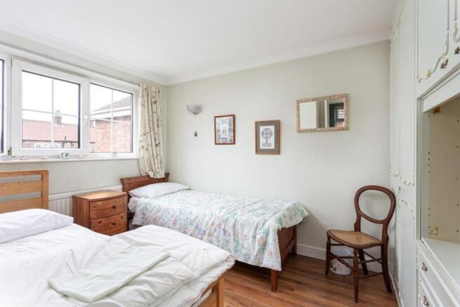 3 bed House for sale Image 8