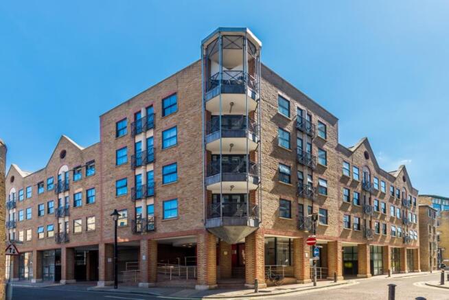 Hobbs Court 25 - ext