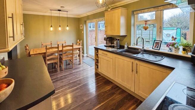 Kitchen diner