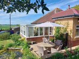 Holly Cottage, Downs Road, Dover CT15 5DD