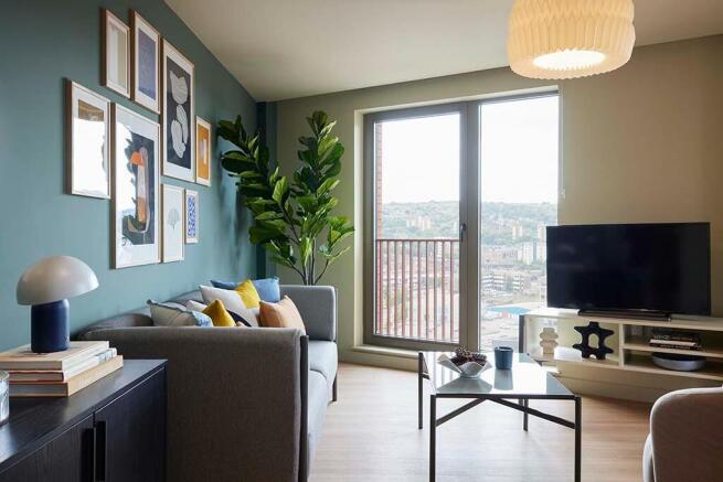 2 bed Apartment to rent Image 10