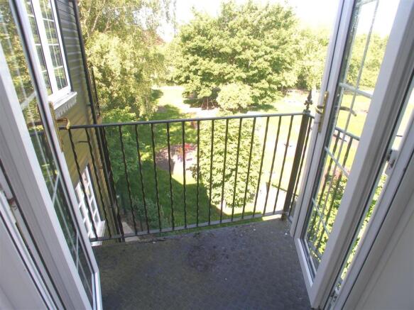 SUN BALCONY