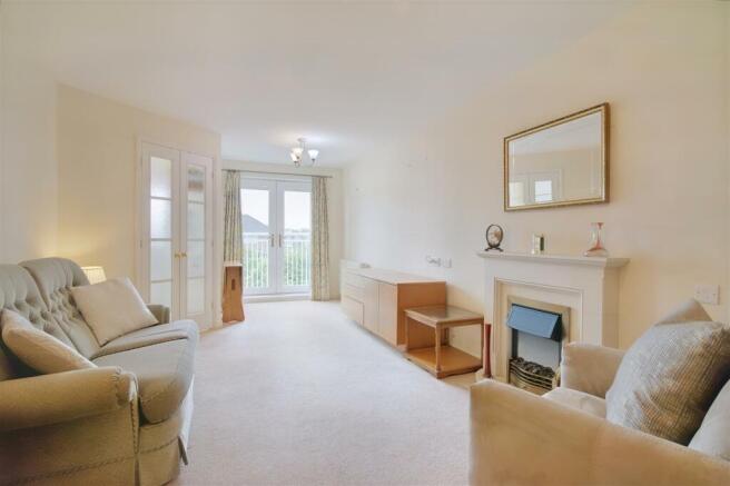 8550704-interior09.JPG