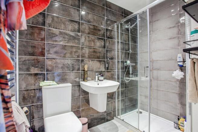 3 bed Detached for sale Image 10
