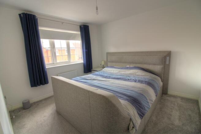 BEDROOM 2