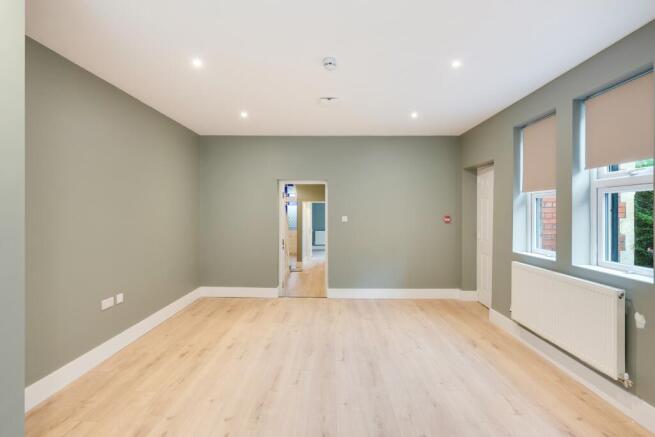 Living area ()