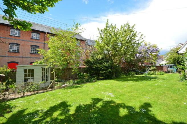 Photo 12