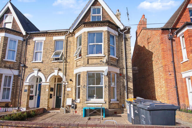 Flat 3, 20 St. Michaels Road, Bedford, Bedfordshire, MK40 2LT
