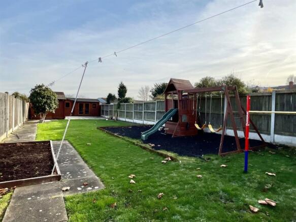 Rear Garden 4.jpg