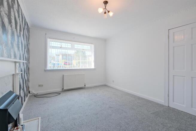 003-43 Burns Place, Shotts ML7 4LQ.jpg