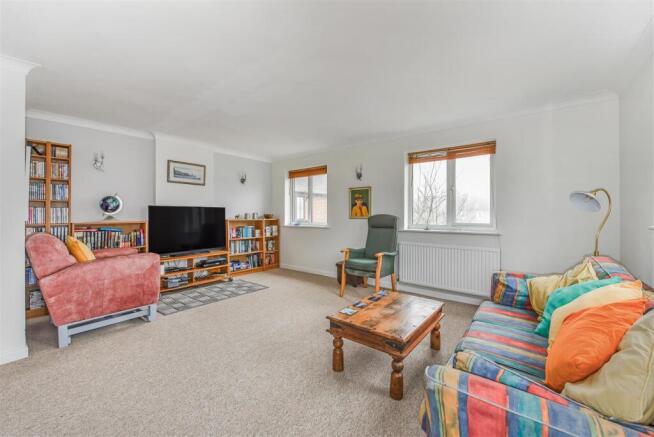 Sitting/Dining Room