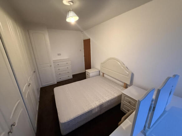 3 bed Semi-Detached to rent Image 10