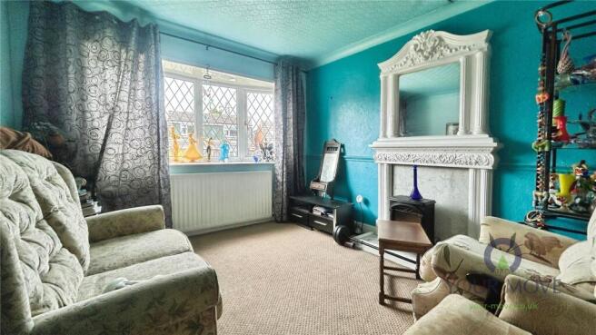 4 bed Bungalow for sale Image 8