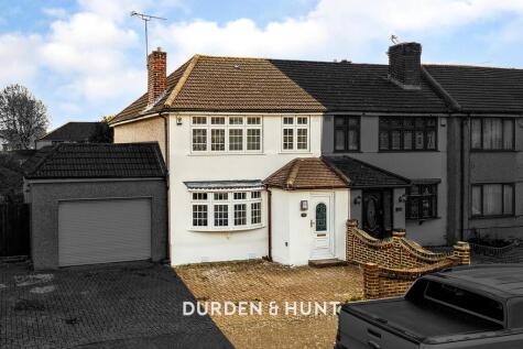 Eyhurst Avenue, Hornchurch, RM12