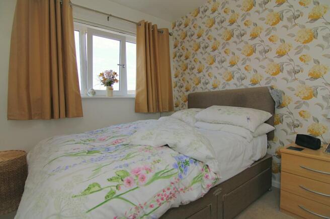 2 bed Semi-Detached for sale Image 12