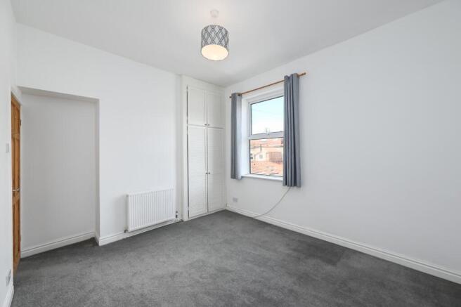 2 bed Terraced for sale Image 9