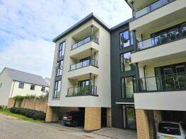 2, Ashton Lane, Dursley GL11 4FG