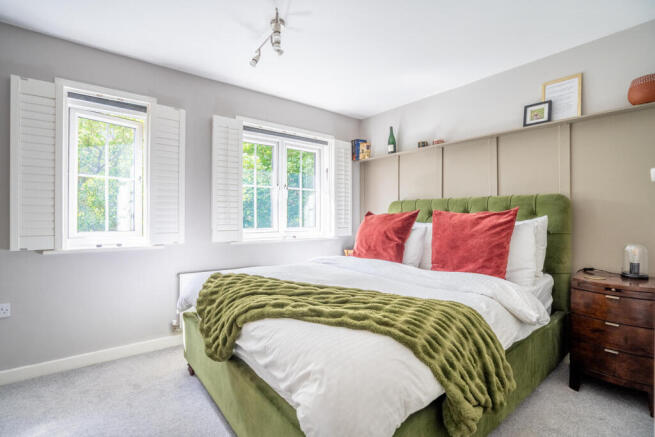 3 bed Terraced for sale Image 9