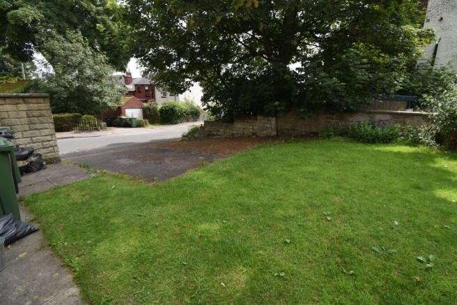 2 bed Apartment to rent Image 9